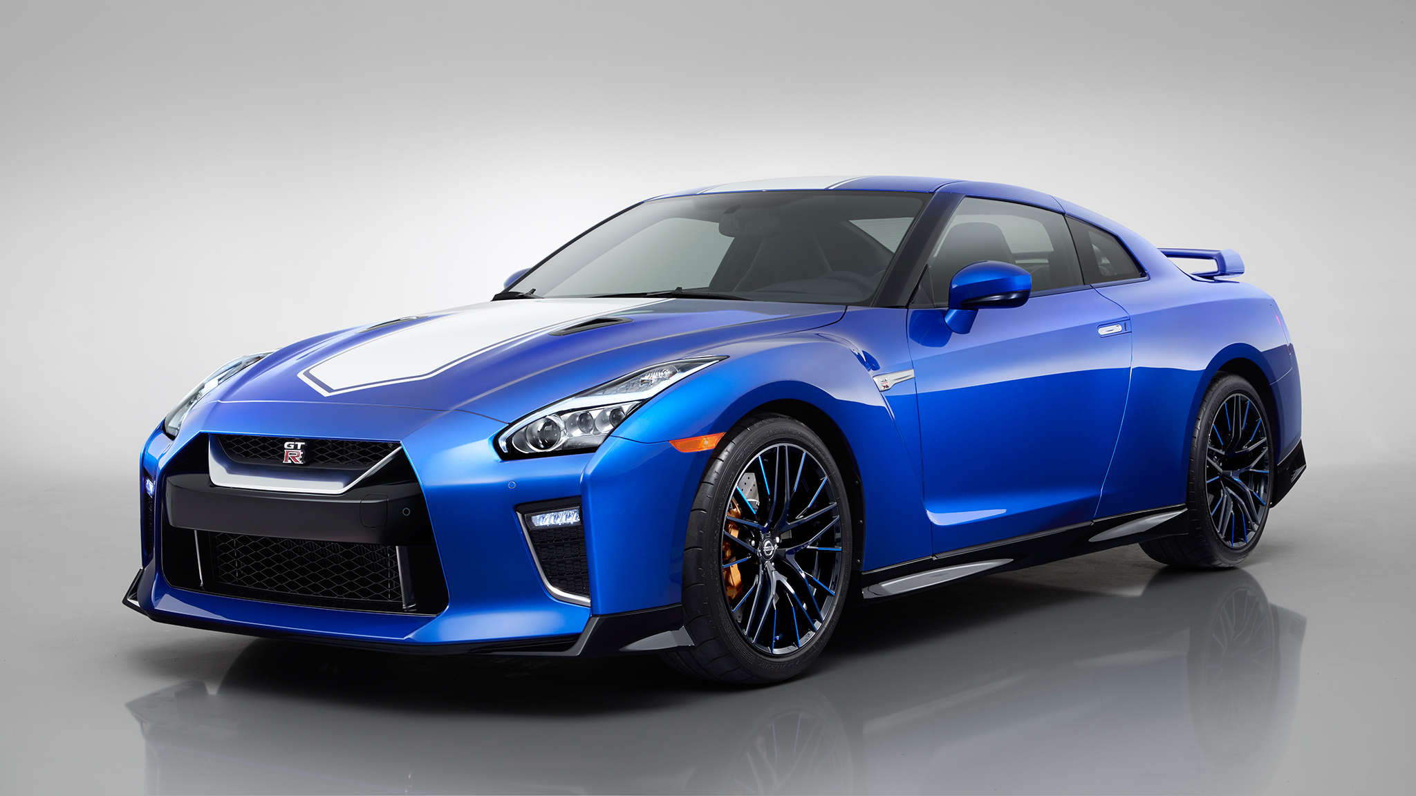 2020 Nissan GT-R 50th Anniversary Edition: Godzilla Gets ... 2020 Nissan GT-R 50th Anniversary Edition: Godzilla Gets ...